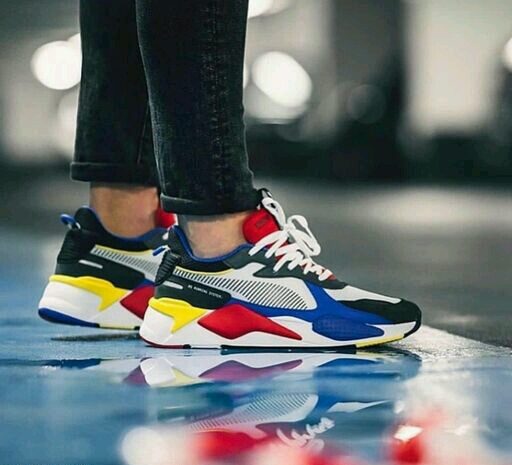 Relaxed Attractive Men Sports Shoes