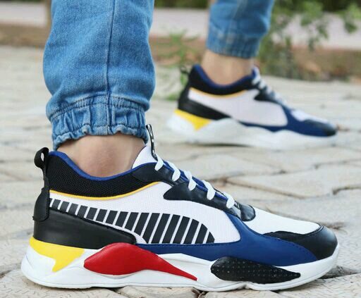 Relaxed Attractive Men Sports Shoes