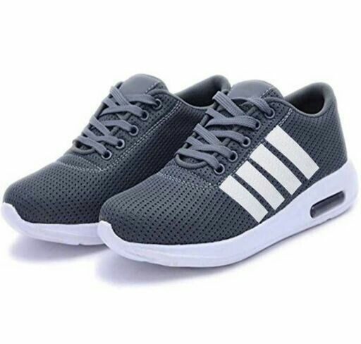 Latest Graceful Men Sports Shoes