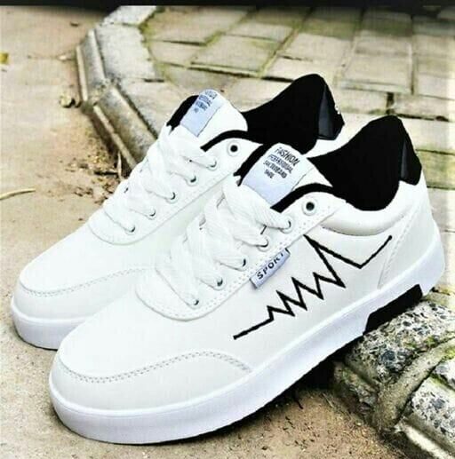 Trendy Graceful Men Casual Shoes (White)