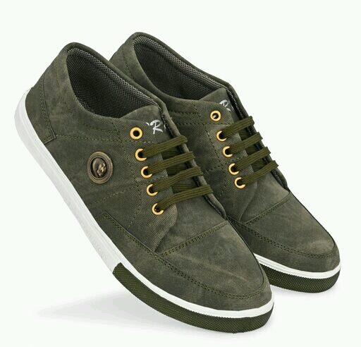 Modern Fashionable Men Casual Shoes