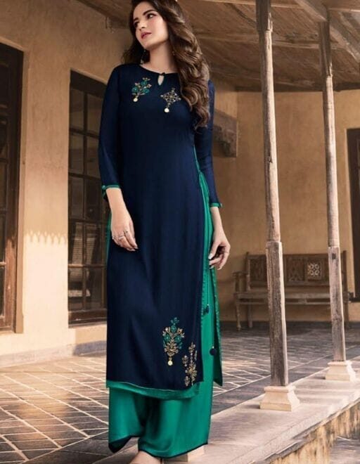 Graceful Women Kurta Sets