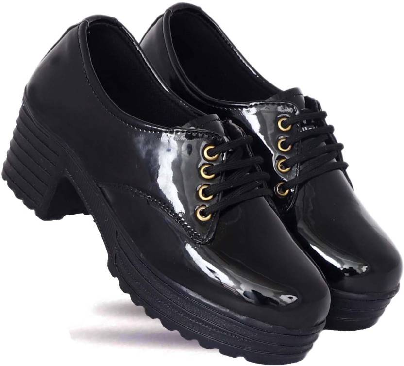 Formal Casual Stylish Look Boots Shoe Casuals For Women  (Black)