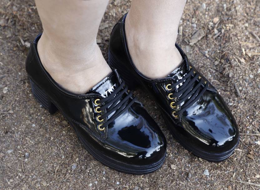 Formal Casual Stylish Look Boots Shoe Casuals For Women  (Black)